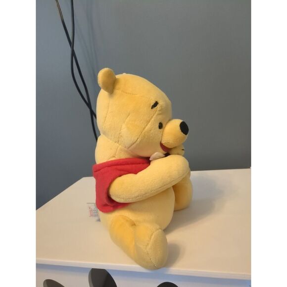 Gund INC Winnie The Pooh Soft Stuffed Plush Shirt 9" Very Soft Lovey - Picture 4 of 4
